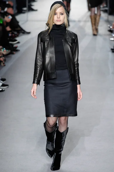 Look 14